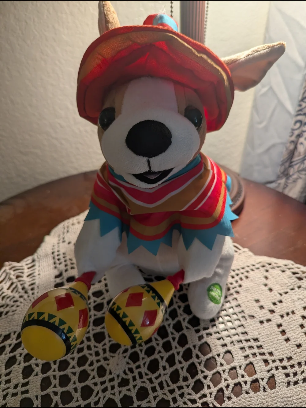 Animated Mariachi Chihuahua Singing Puppy/Sings- Donde Esta Santa Claus.(Works)